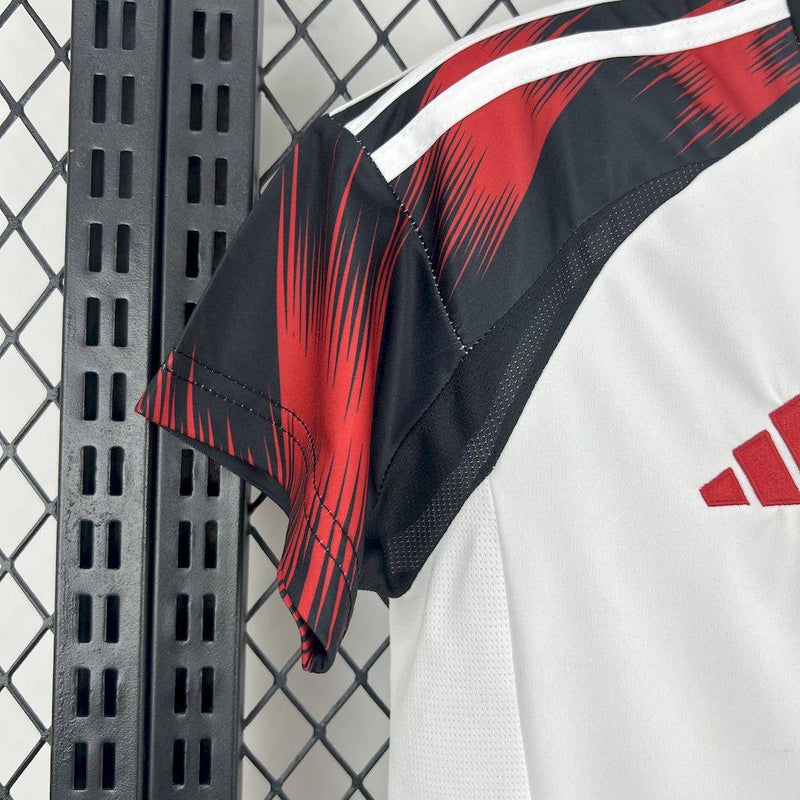 Camisa Flamengo Reserva 25/26 - Torcedor Feminina